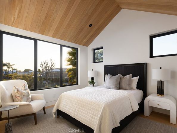 2100 Windward Ln, Newport Beach CA 92660