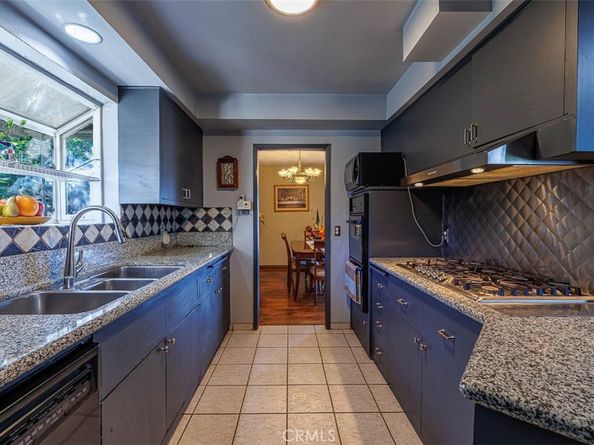 605 N La Reina, Anaheim CA 92801