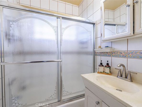 605 N La Reina, Anaheim CA 92801