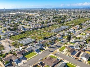 605 N La Reina, Anaheim CA 92801