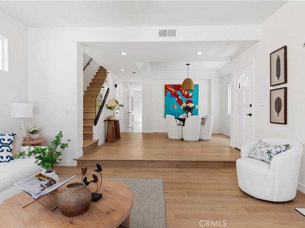 204 Lincoln Ave, Huntington Beach CA 92648
