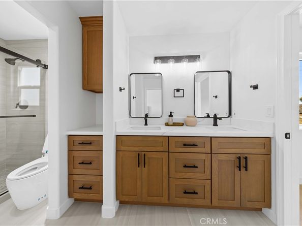 204 Lincoln Ave, Huntington Beach CA 92648