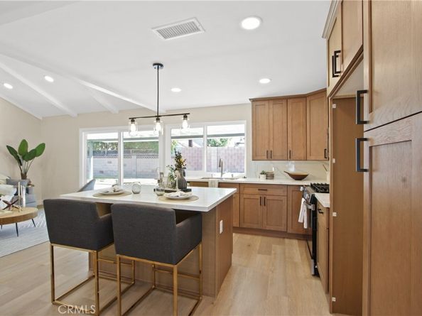 2717 Dayna, Santa Ana CA 92705