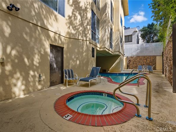 14106 Dickens 302, Sherman Oaks CA 91423