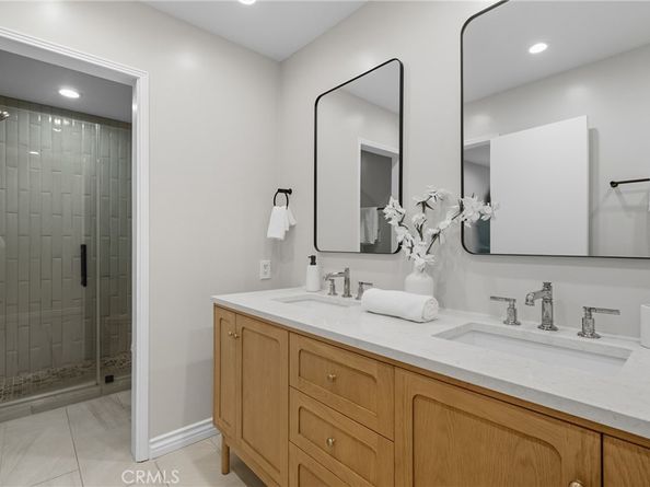 14106 Dickens 302, Sherman Oaks CA 91423