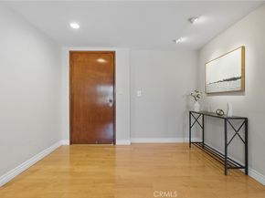 14106 Dickens 302, Sherman Oaks CA 91423