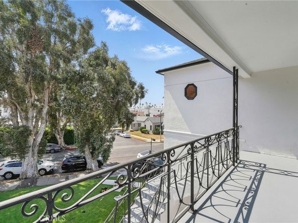 1327 S Burnside, Los Angeles CA 90019