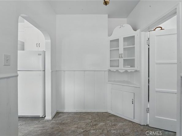 1327 S Burnside, Los Angeles CA 90019