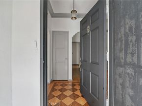 1327 S Burnside, Los Angeles CA 90019