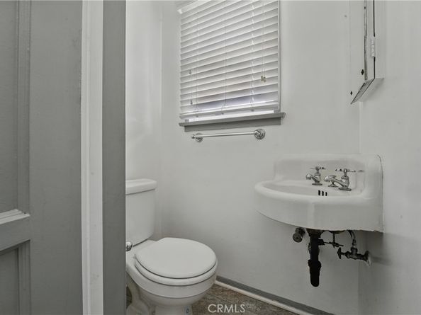 1327 S Burnside, Los Angeles CA 90019