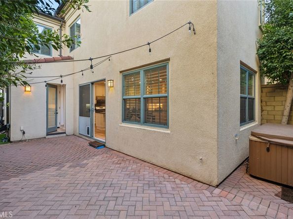 57 Strawberry Grove, Irvine CA 92620