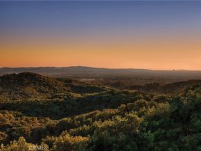 564 Peninsula, Irvine CA 92602