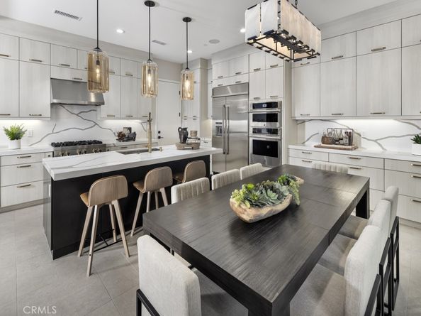 25 Remy Lane, Montebello CA 90640