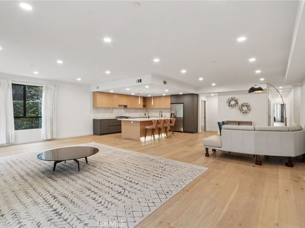 5110 Whitsett Avenue 105, Valley Village CA 91607