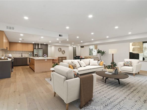 5110 Whitsett Avenue 105, Valley Village CA 91607