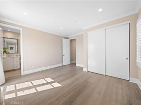 100 Viano, Irvine CA 92602