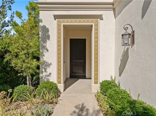 100 Viano, Irvine CA 92602