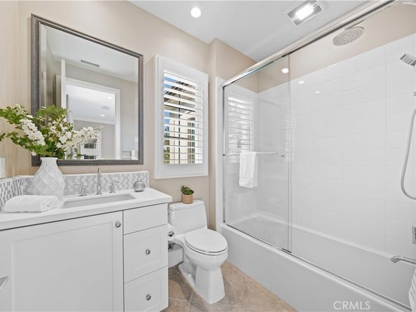 100 Viano, Irvine CA 92602