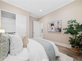 100 Viano, Irvine CA 92602