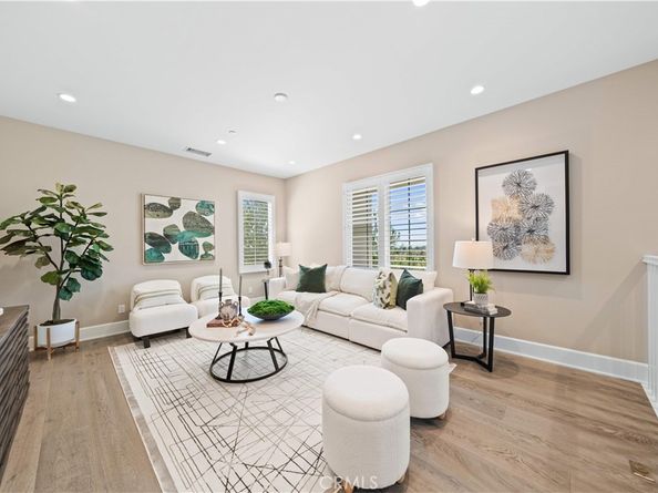 100 Viano, Irvine CA 92602