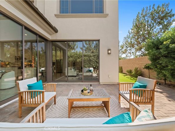 100 Viano, Irvine CA 92602