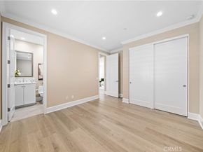 100 Viano, Irvine CA 92602