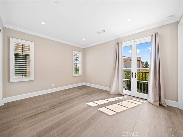 100 Viano, Irvine CA 92602