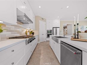 100 Viano, Irvine CA 92602