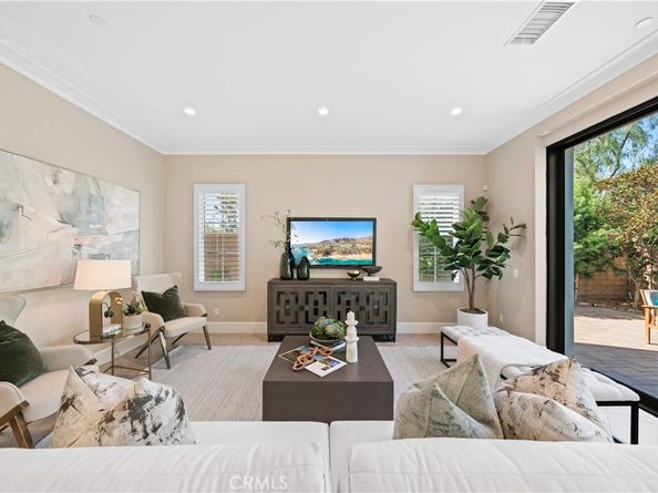 100 Viano, Irvine CA 92602