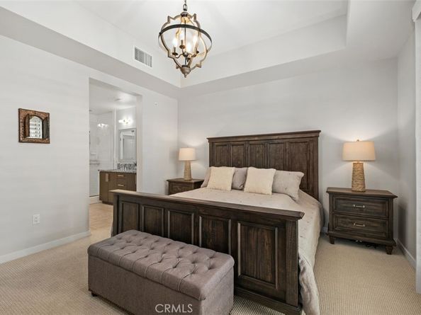 21 Gramercy 202, Irvine CA 92612