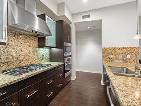 21 Gramercy 202, Irvine CA 92612