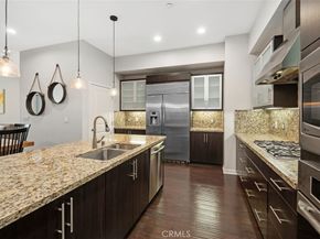 21 Gramercy 202, Irvine CA 92612