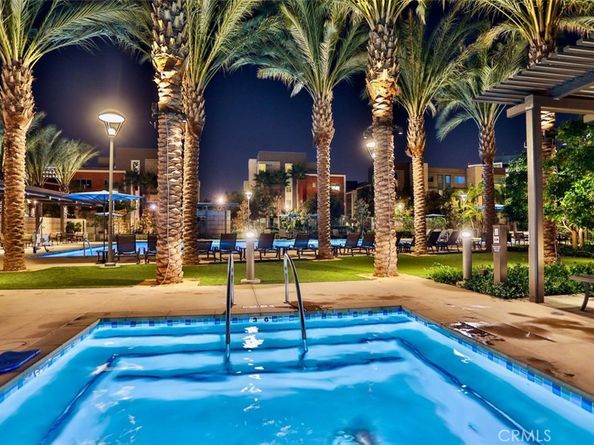 21 Gramercy 202, Irvine CA 92612