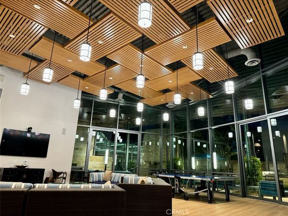 21 Gramercy 202, Irvine CA 92612