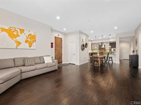 21 Gramercy 202, Irvine CA 92612