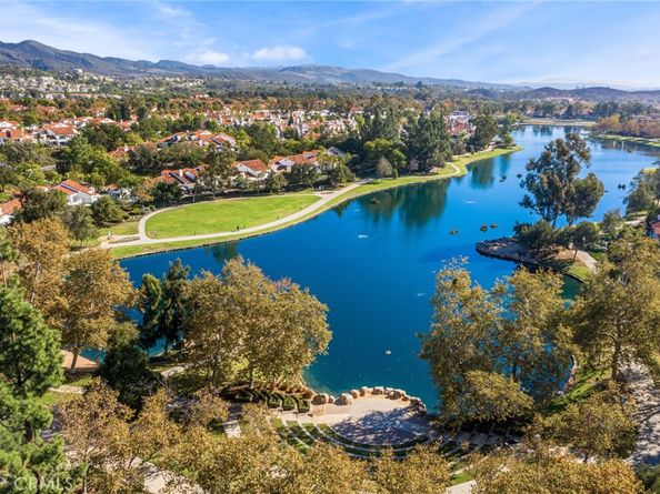 28 Tierra Montanosa, Rancho Santa Margarita CA 92688