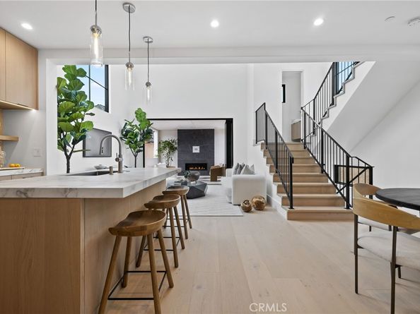 506 1/2 Avocado Avenue, Corona Del Mar CA 92625