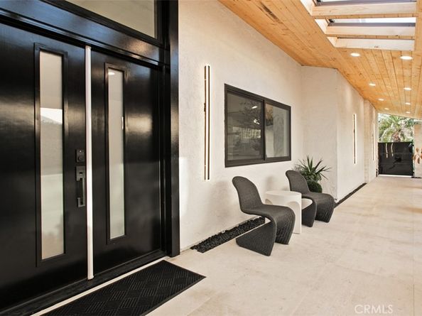 10 White Water Drive, Corona Del Mar CA 92625
