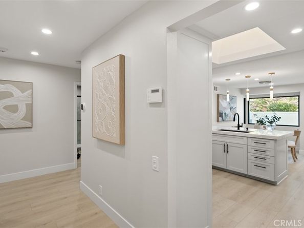 10 White Water Drive, Corona Del Mar CA 92625