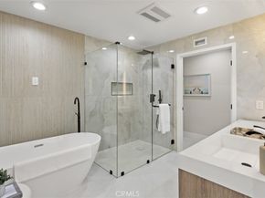 10 White Water Drive, Corona Del Mar CA 92625