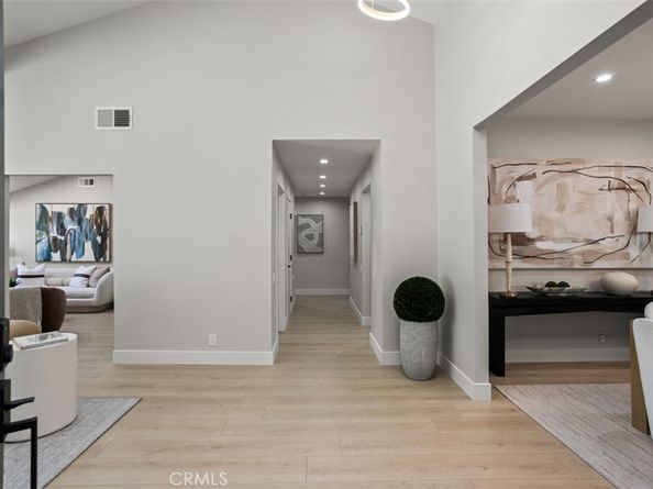 10 White Water Drive, Corona Del Mar CA 92625