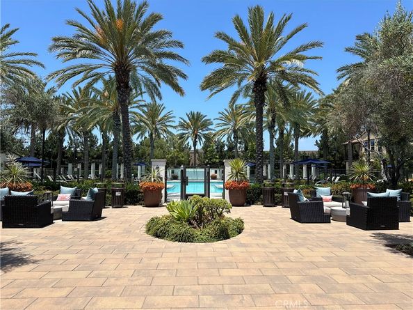 227 Carlow, Irvine CA 92618