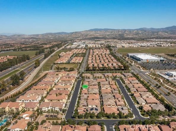 227 Carlow, Irvine CA 92618