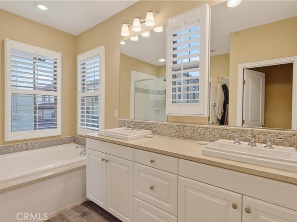 72 Honeyflower, Irvine CA 92620