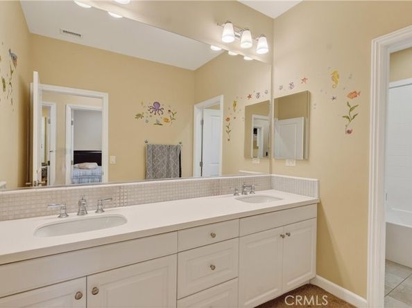 72 Honeyflower, Irvine CA 92620