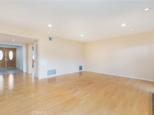 5058 Avenida Del Sol, Laguna Woods CA 92637