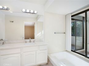 5058 Avenida Del Sol, Laguna Woods CA 92637