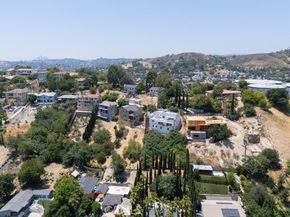 4240 Barrett, Los Angeles CA 90032