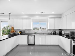 4240 Barrett, Los Angeles CA 90032