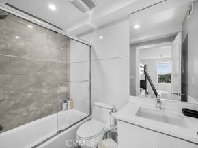 4240 Barrett, Los Angeles CA 90032